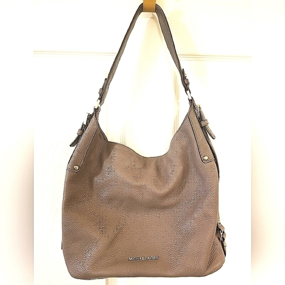 Michael Kors Purse - Picture 1 of 5